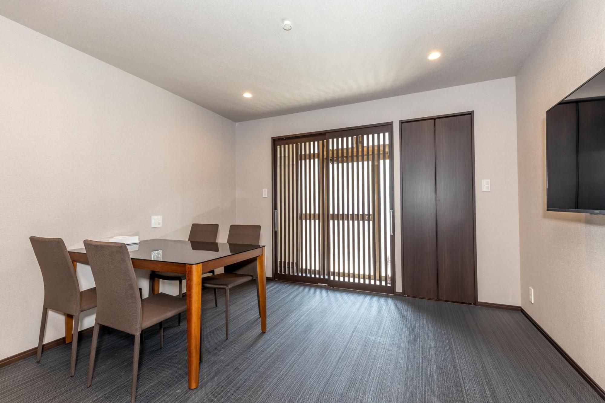 Kyoto Takatsuji Rose Heights Hotel Екстериор снимка